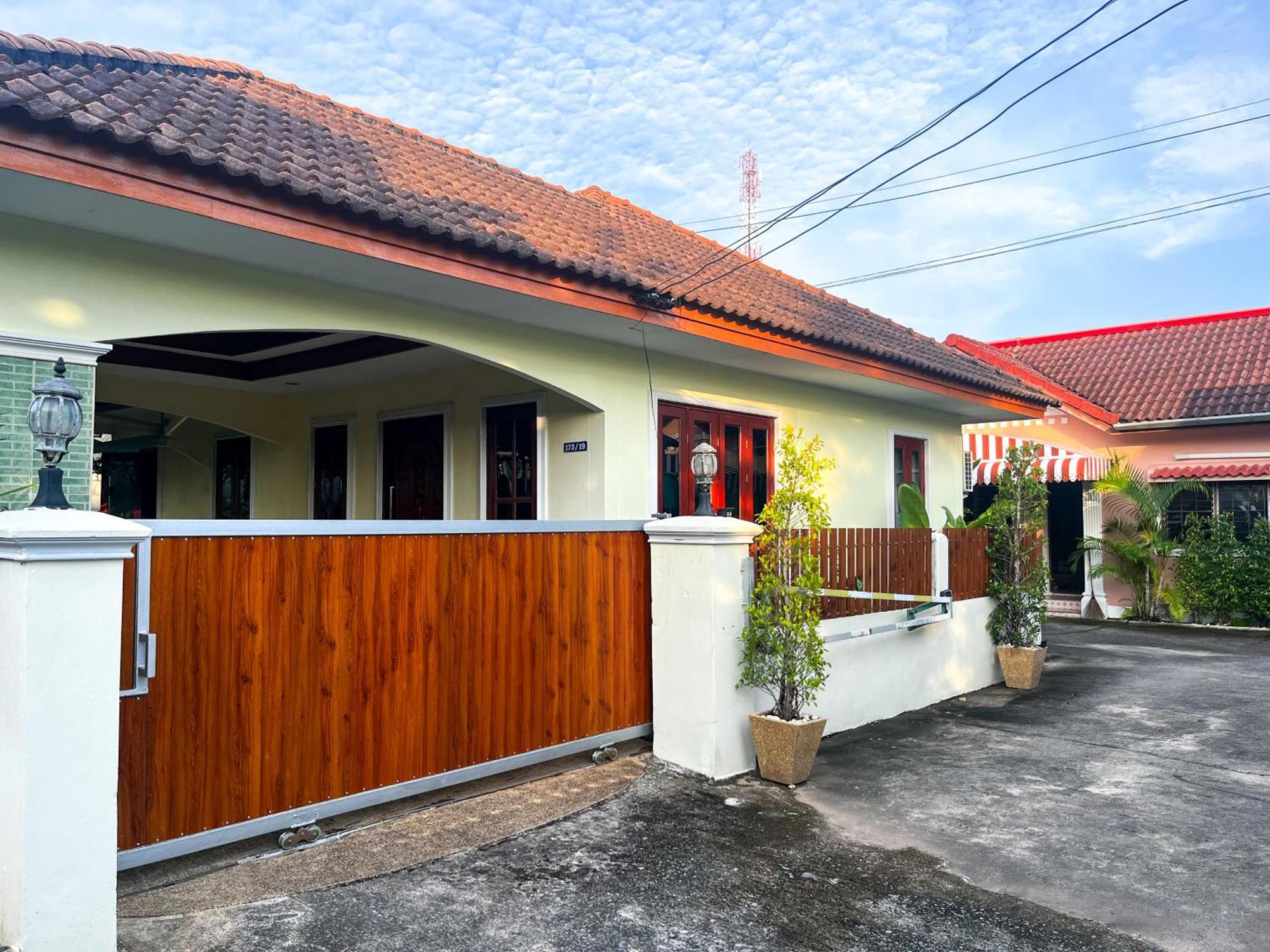 2Br Maryam Villa Near Tesco & Beach. 邦涛海滩 外观 照片